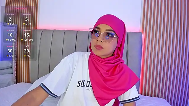 naishaa  online show from October 2025 07:00:01 PM