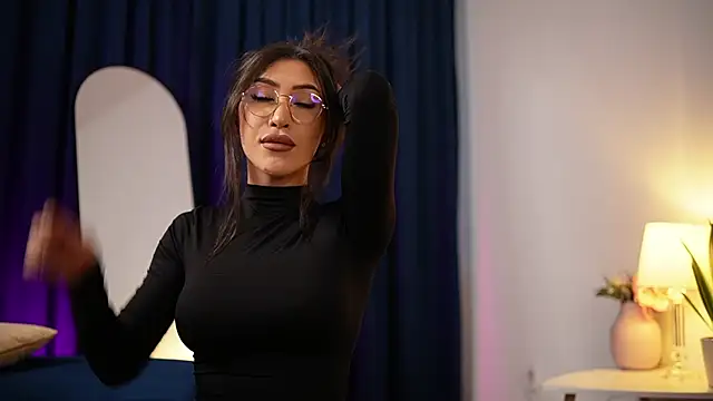  ChloeLee  online show from November 2025 06:57:01 AM