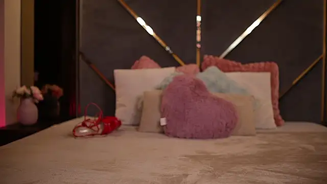  ChloeLee  online show from January 2026 06:04:01 AM