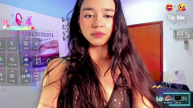 Snapshot of Elsa_Pataky chatting on November 2025 02:28:02 PM Elsa Pataky online show from November 2025 02:28:02 PM