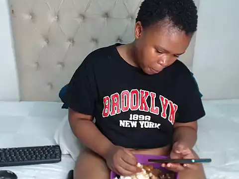 Lolly Ramochele online show from April 2026 05:21:02 PM