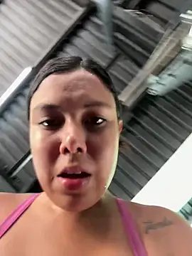 Snapshot of LICEET chatting on September 2025 02:33:02 PM LICEET online show from September 2025 02:33:02 PM