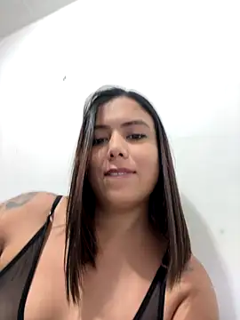 Snapshot of LICEET chatting on November 2025 11:39:02 PM LICEET online show from November 2025 11:39:02 PM