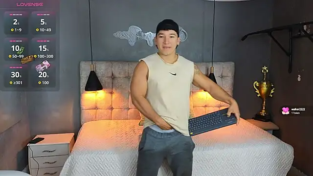 Horny nick18 online show from September 2025 12:28:02 PM