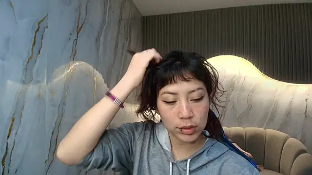 valentina r  online show from April 2026 12:58:02 PM