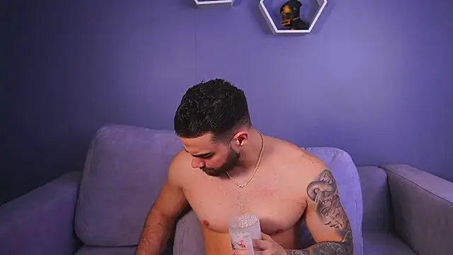 Paul Phoenix online show from November 2025 06:19:01 PM