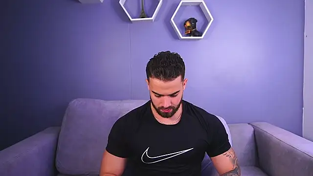 Paul Phoenix online show from November 2025 07:52:02 PM