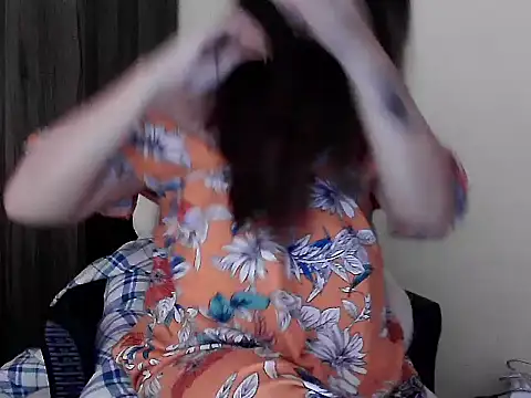 mimi15 online show from April 2026 10:59:01 PM