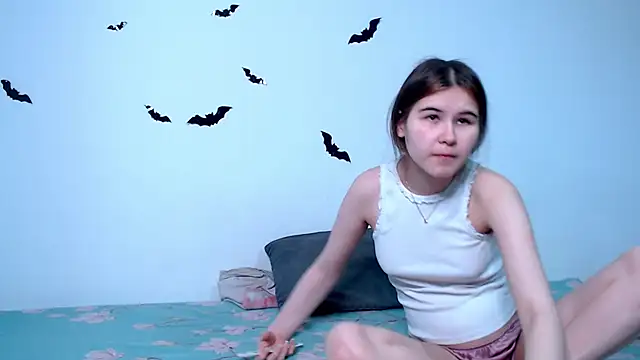 Snapshot of litle_owl chatting on November 2025 11:35:01 PM litle owl online show from November 2025 11:35:01 PM