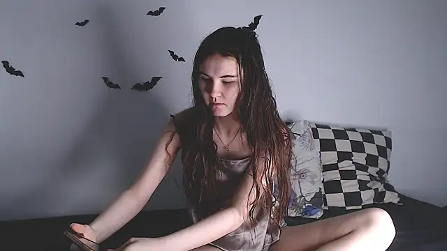 Snapshot of litle_owl chatting on November 2025 01:11:02 PM litle owl online show from November 2025 01:11:02 PM