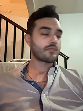 acmello83 online show from April 2026 07:40:02 PM