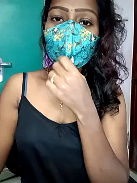 Snapshot of Tamil_kavinila chatting on November 2025 04:37:01 AM Tamil kavinila online show from November 2025 04:37:01 AM