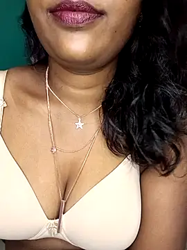 Snapshot of Tamil_kavinila chatting on November 2025 04:24:02 AM Tamil kavinila online show from November 2025 04:24:02 AM