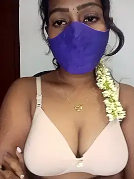 Snapshot of Tamil_kavinila chatting on December 2025 05:06:02 AM Tamil kavinila online show from December 2025 05:06:02 AM