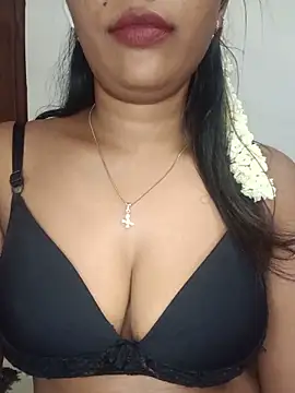 Snapshot of Tamil_kavinila chatting on June 2026 04:45:01 PM Tamil kavinila online show from June 2026 04:45:01 PM