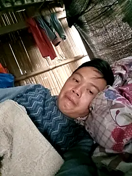 DungLuongg online show from May 2026 05:23:02 AM