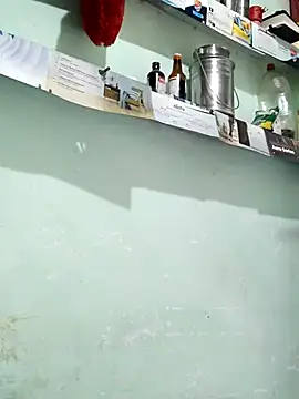 Snapshot of poojam93 chatting on September 2025 01:29:01 AM poojam93 online show from September 2025 01:29:01 AM