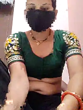 poojam93 online show from December 2025 03:33:02 AM