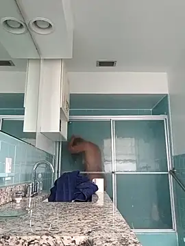 sarahkat86 online show from March 2026 10:27:01 PM