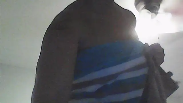 sarahkat86 online show from April 2026 11:04:01 PM