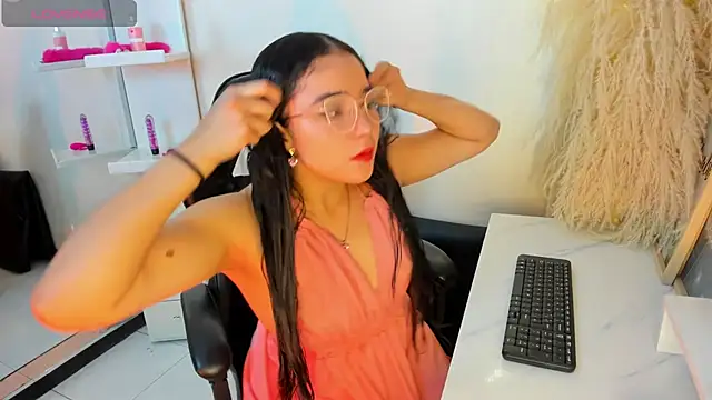 Snapshot of CamiJones chatting on September 2025 11:54:01 AM CamiJones online show from September 2025 11:54:01 AM