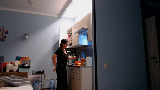 NikiWhite online show from October 2025 01:03:01 AM