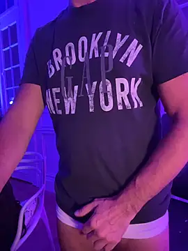 friendswithben33 online show from February 2026 12:42:02 AM