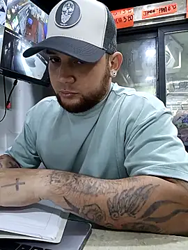 Catire10  online show from December 2025 01:42:01 PM