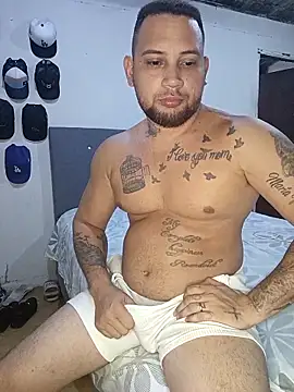 Catire10  online show from April 2026 10:55:02 PM