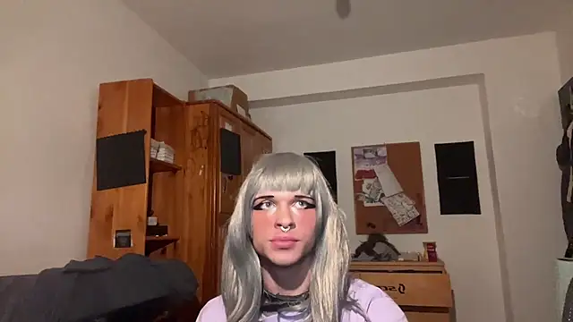 emilydee666 online show from September 2025 09:53:01 PM