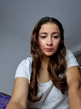 aytanna torrez online show from September 2025 06:33:01 PM