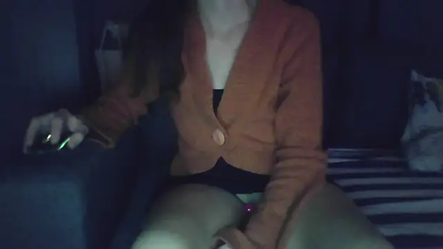 Snapshot of tchotte chatting on November 2025 08:08:01 PM tchotte online show from November 2025 08:08:01 PM