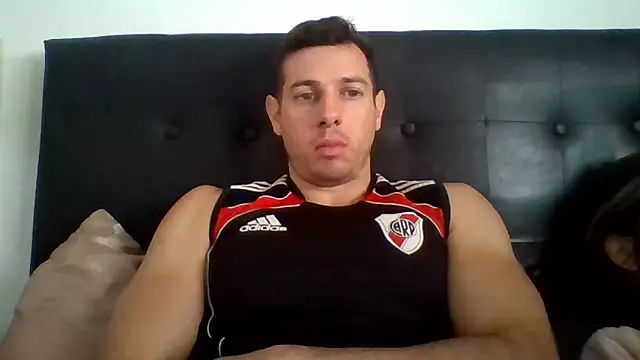 luca23millo90 online show from October 2025 06:20:01 PM