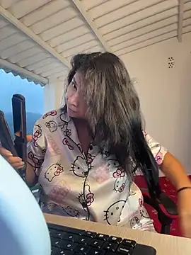 samanthahut1 online show from April 2026 11:17:01 AM