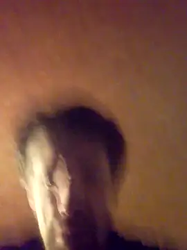 Snapshot of Salon1986 chatting on October 2025 09:10:02 PM Salon1986 online show from October 2025 09:10:02 PM