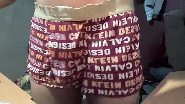 Snapshot of veilofstrength chatting on October 2025 02:41:01 AM veilofstrength online show from October 2025 02:41:01 AM