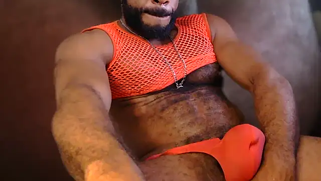 Snapshot of Piercedmuscle80 chatting on June 2026 03:43:02 PM Piercedmuscle80 online show from June 2026 03:43:02 PM