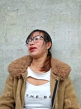 ngocngoc cute online show from October 2025 01:11:01 AM