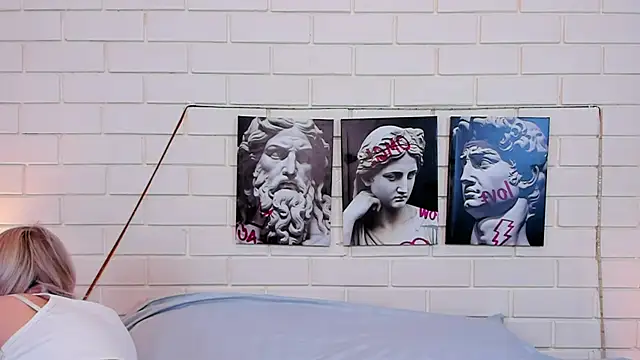 Snapshot of Blondy_Fina chatting on September 2025 04:57:02 AM Blondy Fina online show from September 2025 04:57:02 AM