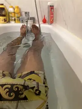 Snapshot of metissebmlongue chatting on September 2025 04:43:02 PM metissebmlongue online show from September 2025 04:43:02 PM