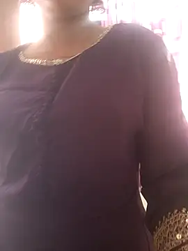 Neha Tyagi online show from October 2025 08:48:01 AM