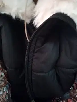 Neha Tyagi online show from November 2025 04:58:02 AM