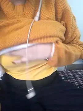 Neha Tyagi online show from December 2025 05:15:02 AM