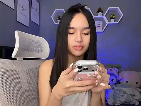 lelasohna online show from November 2025 01:33:02 PM