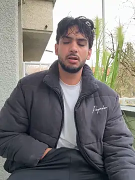 Gipsyboysteve online show from March 2026 12:10:02 PM