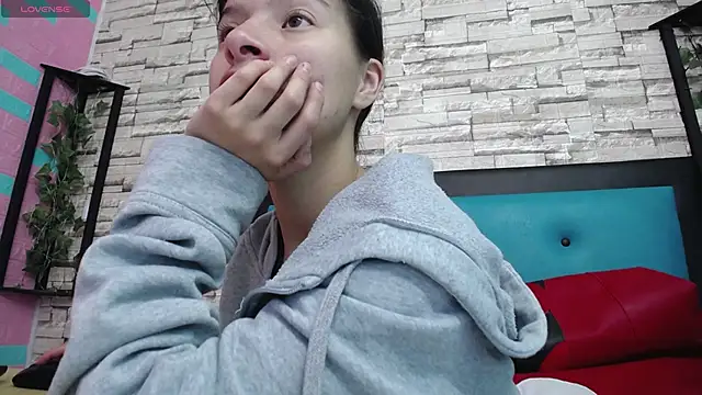 Snapshot of maily_can chatting on September 2025 01:11:02 PM maily can online show from September 2025 01:11:02 PM