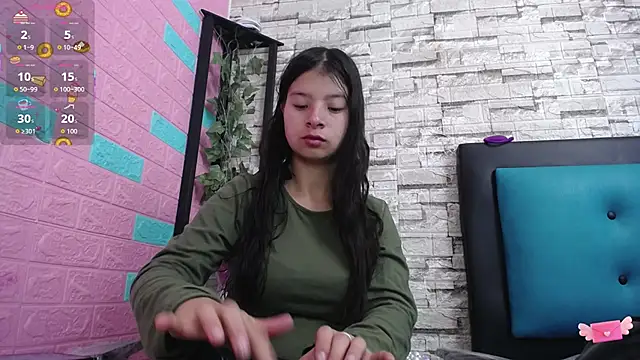 Snapshot of maily_can chatting on November 2025 12:50:02 PM maily can online show from November 2025 12:50:02 PM