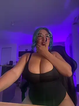 HATSUNE   online show from September 2025 07:08:02 AM