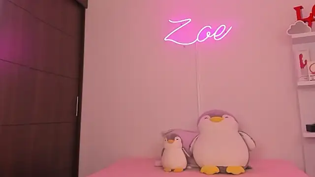 zoecams1 online show from April 2026 06:31:01 PM