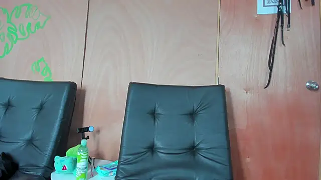 nathalia correa online show from November 2025 02:48:02 PM